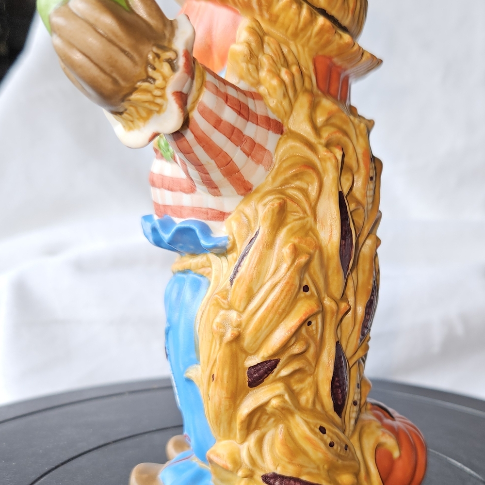 PartyLite Festive Scarecrow Figurine - Orange, Blue, and Green - Picture 4 of 5